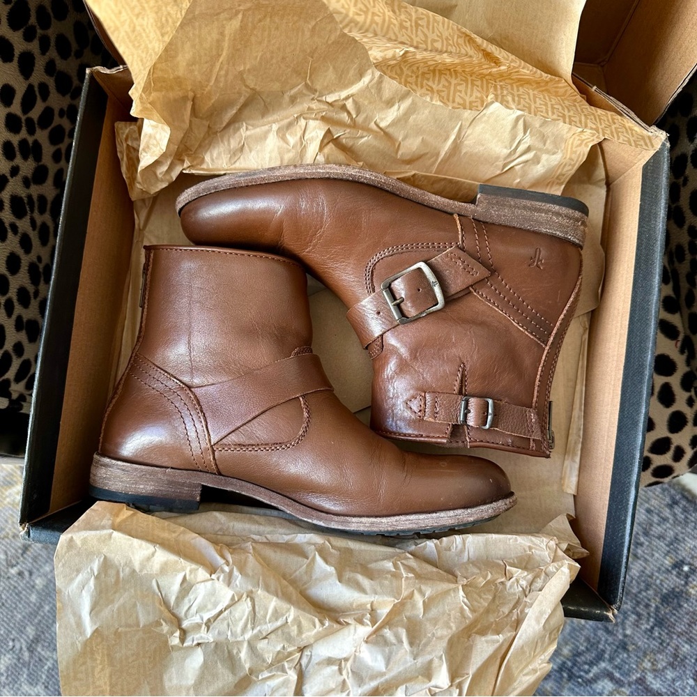 Frye Tyler Engineer Booties